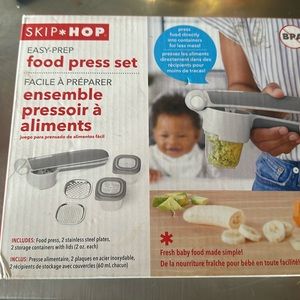 New Skip hop food press set